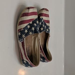 4/$20 Sz 8 Red White and Blue Bobs